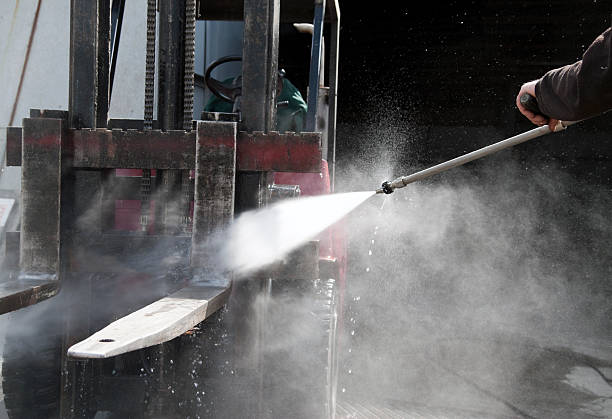 Best Patio and Deck Pressure Washing  in Montrose, MN